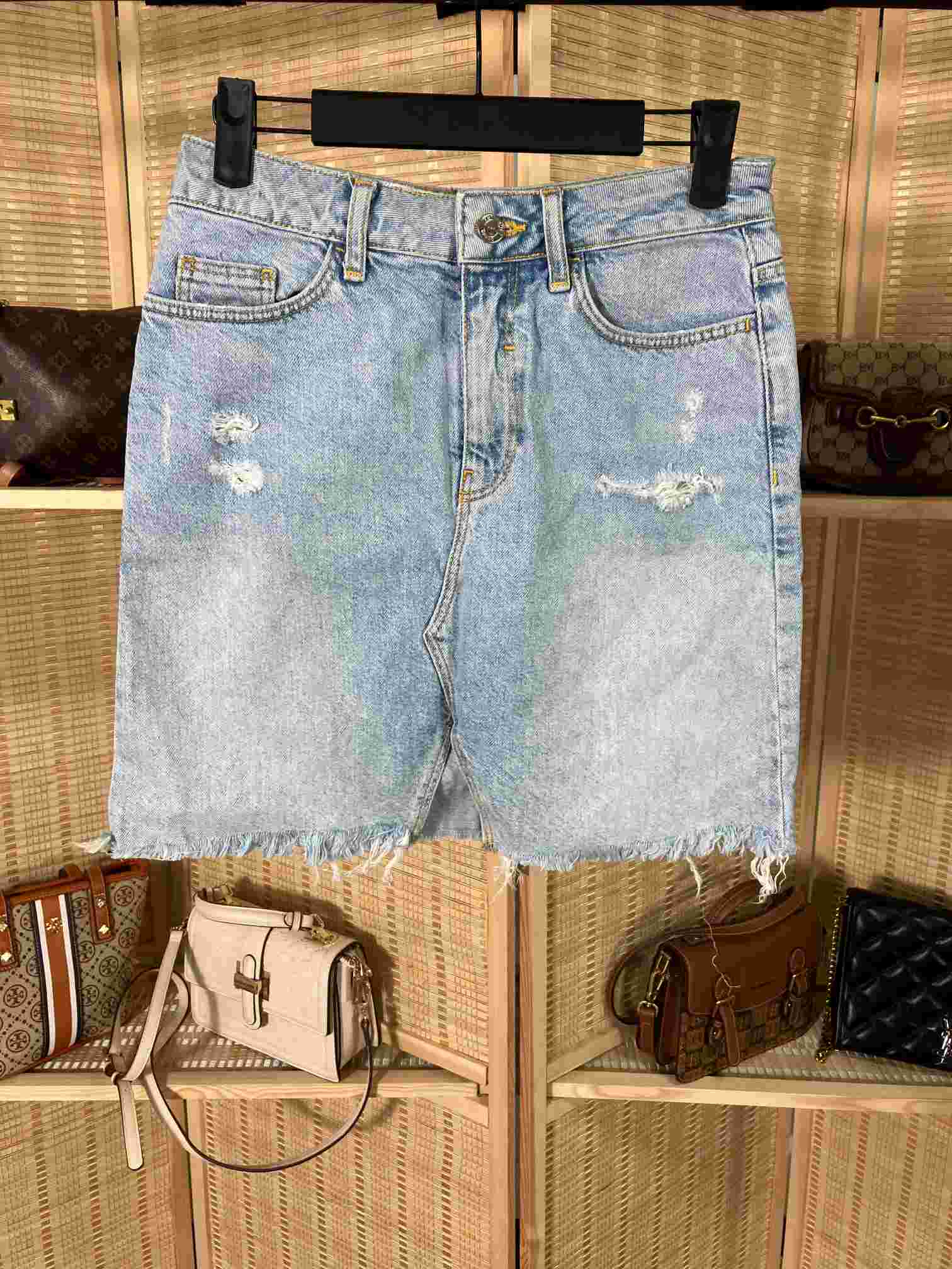 4b98424cd9ec0f1747a125cac8dbf22