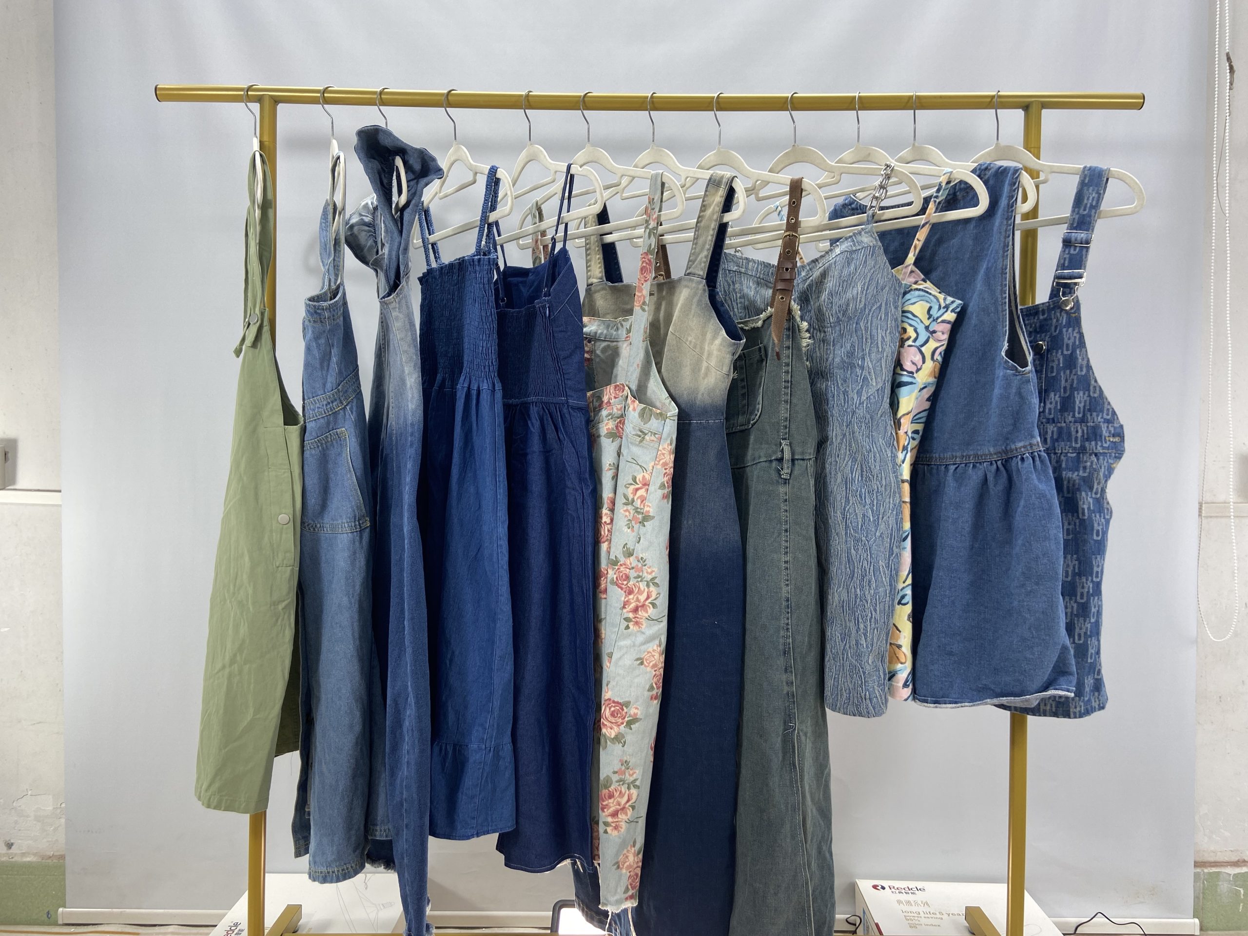 57E276B7FCA42D15BBFF384CD98B4399