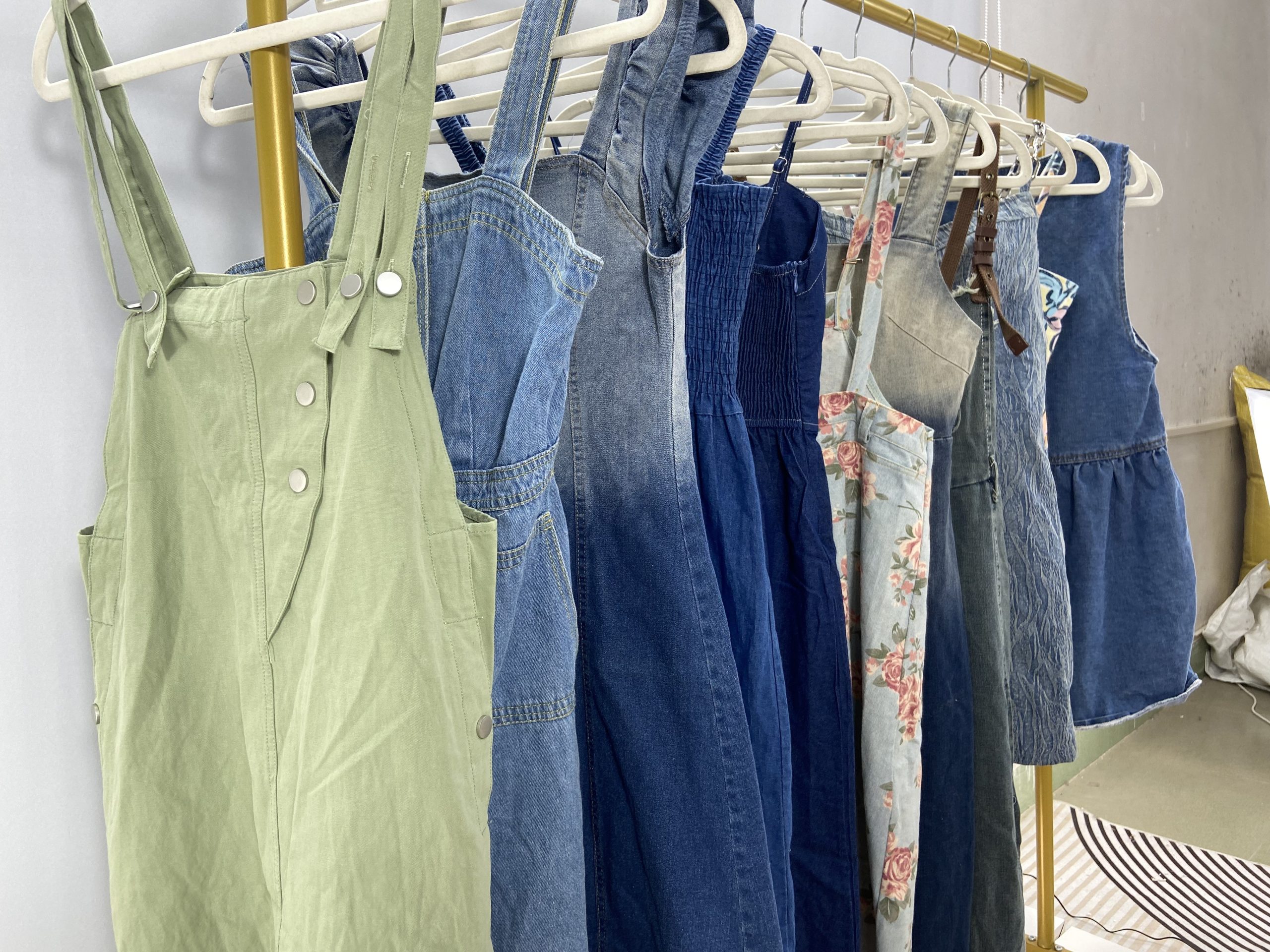 AACA7329DAF2CC252533DE18192CA78F